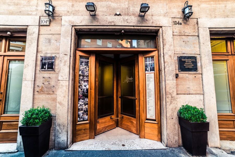 Alfredo alla Scrofa Restaurant in Rome: Eat Like a Star - Key moments you should care about