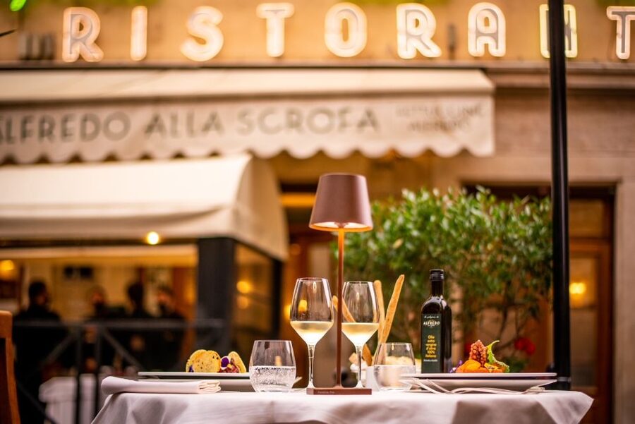 Alfredo alla Scrofa Restaurant in Rome: Eat Like a Star - Alfredo alla Scrofa: Why this meal feels like a Roman rite