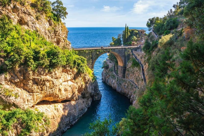 Amalfi: Boat Adventure Caves, Beaches, Snorkeling & Positano - Secret stop moments and speedboat hops