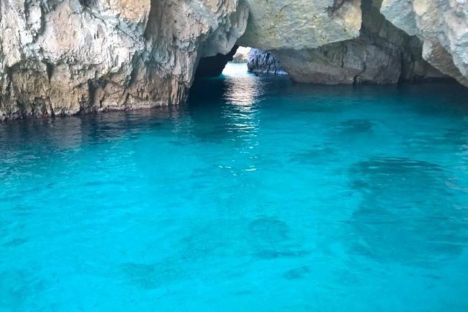Amalfi Coast Boat tour Small Group - Onboard comfort: what is included, what you will actually use