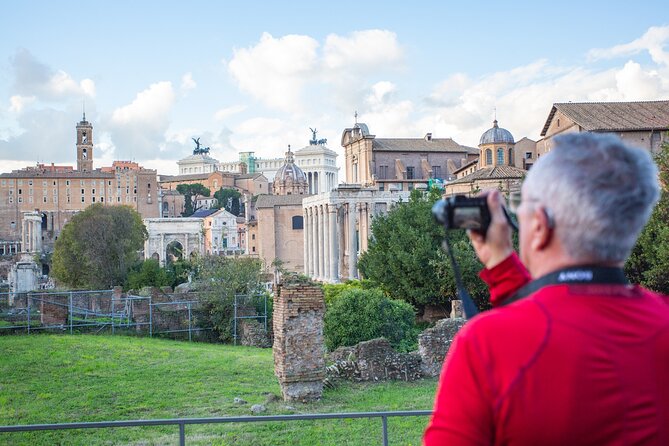 Ancient Rome Guided Tour: Colosseum, Forum and Palatine - Entering the Colosseum with reserved entry and wireless audio