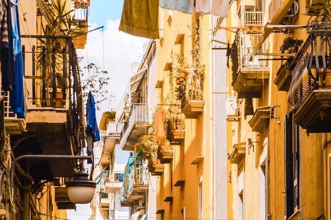 Authentic Naples Food Tour with 8+ Tastings of Pizza, Wine & More - Aperol Spritz, local wine, and Neapolitan coffee, placed at the right moments
