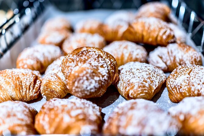 Authentic Naples Food Tour with 8+ Tastings of Pizza, Wine & More - What to bring and how to pace yourself