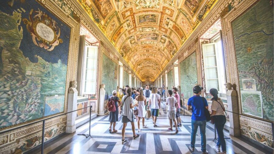 Best of the Vatican: Fast Track Highlights - St. Peter’s Basilica: Priority Access, With Day-Specific Rules