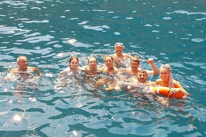 Boat excursion with lunch on board to discover Ischia - Sant’Angelo and Maronti: postcard village, then volcanic heat