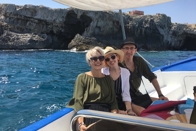 Boat tour of Ortigia Island and sea caves - Who should book this boat tour