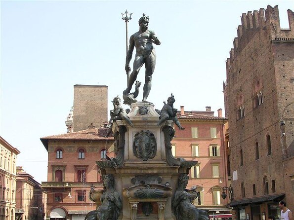 Bologna: Full meal Food Tour with Local Delights by Do Eat Better - Key highlights worth planning around