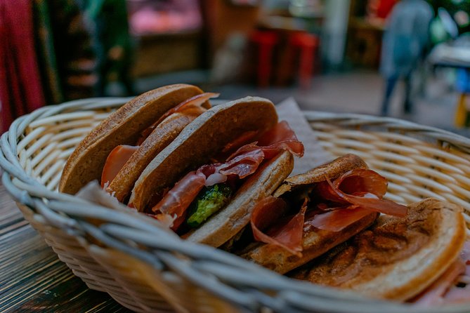 Bologna Private Food Tour with 6 or 10 Tastings - Quadrilatero: where Bologna classics hit hardest