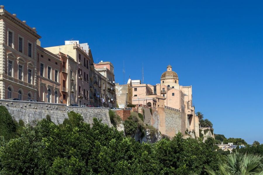 Cagliari: Walking Tour of the Old City - Entering Castello: Narrow Lanes, Medieval Towers, and Bastions