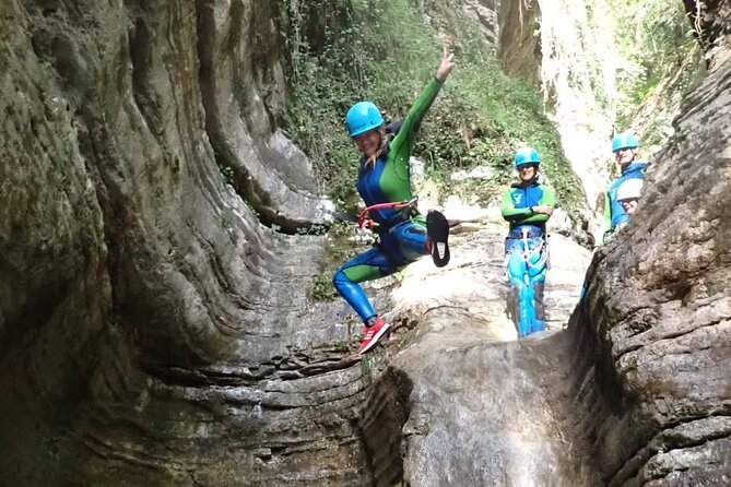 Canyoning "Gumpenfever" - beginner Canyoningtour for everyone - The Descent Experience: Climbing, Slides, Splashing, and Crystal-Clear Water