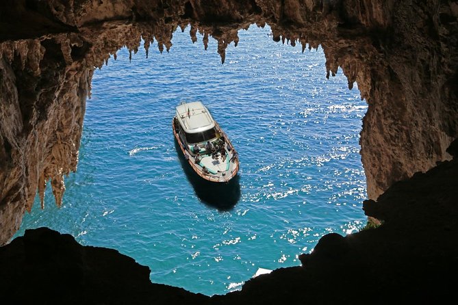 Capri Boat Tour from Sorrento: Swim, Grottos & Light Lunch - From Sorrento to the water: how the day starts (and why it matters)