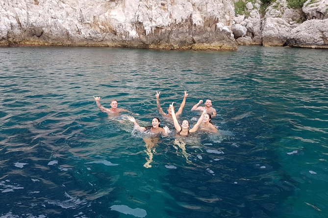 Capri Boat Tour with Optional Blue Grotto Visit from Sorrento - Who makes the difference: guides and captains