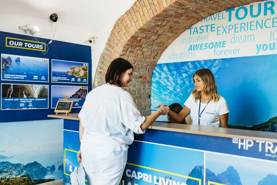 Capri: Island Boat Trip with Grottos - Blue Grotto entry: worth it when it works, stressful when it does not
