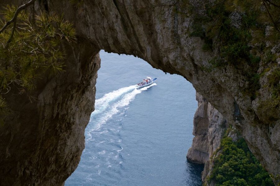 Capri: Island Sightseeing Tour with Blue Grotto Stop - The Blue Grotto stop: what you get, what you might not