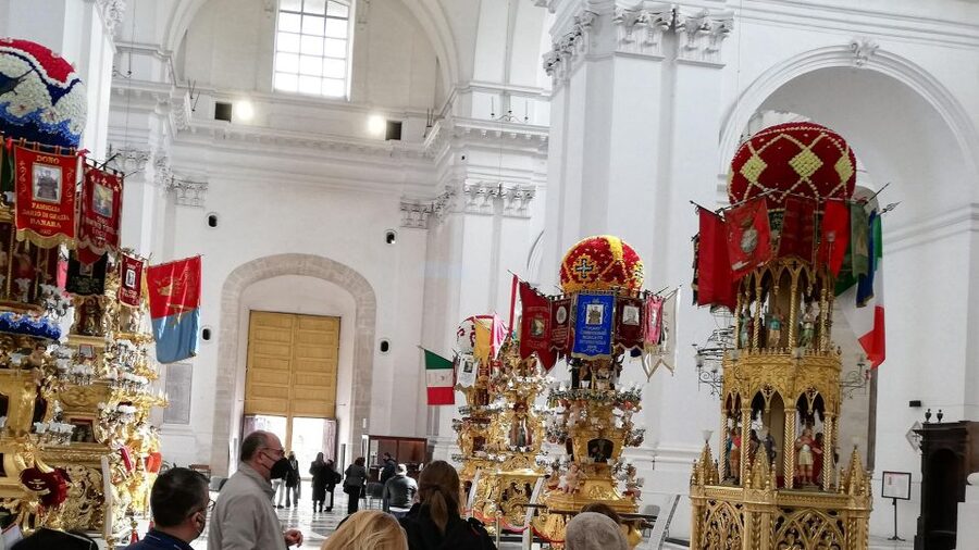Catania: City Highlights Walking Tour - Piazza dell’Università and Scalinata Alessi: A Formal Break From the Market