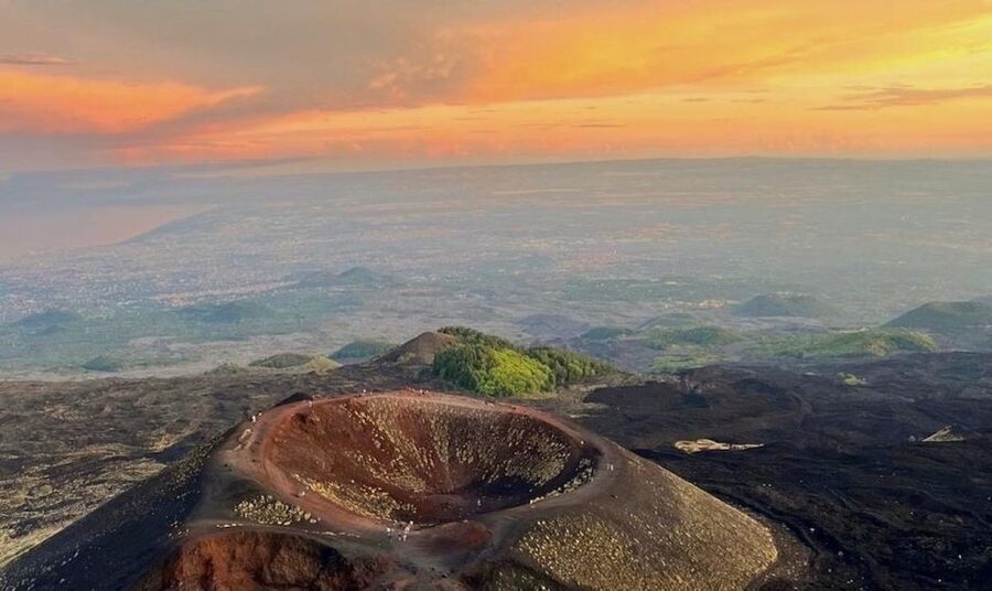 Catania: Etna Sunset Tour with Pickup and Drop-off - Zafferana Etnea farm tastings: the food stop that isn’t filler