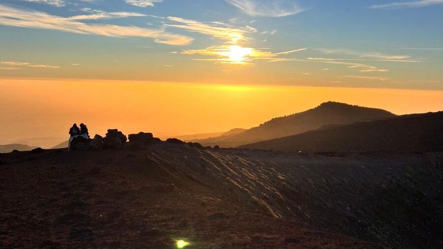 Catania: Etna Sunset Tour with Pickup and Drop-off - Etna Park at golden hour: sunset views that feel like a finish line