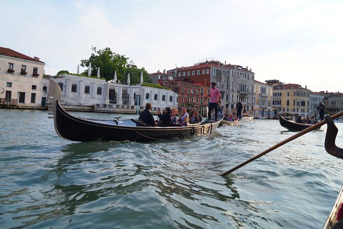 Charming Gondola Ride on the Grand Canal & Gondola Gallery™ - The Grand Canal route: what you’ll likely spot from the water