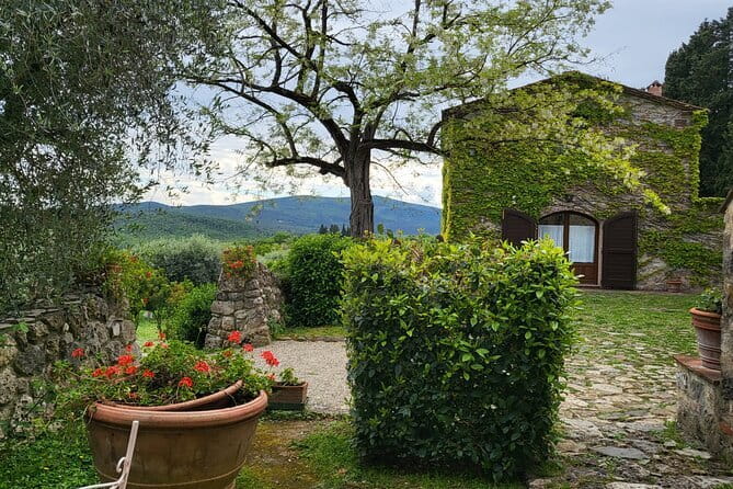 Chianti Wine Tour from Florence with Tastings - Fattoria Lornano: A Friendly First Tasting Stop