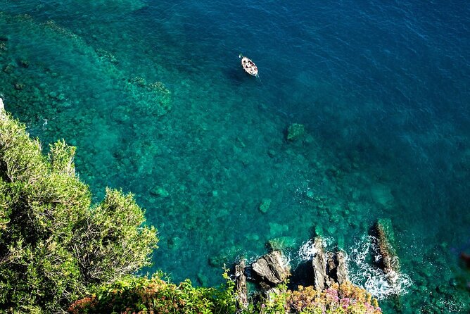Cinque Terre Hybrid Boat Tour from Monterosso - Comfort and seasickness: plan for a bumpy day