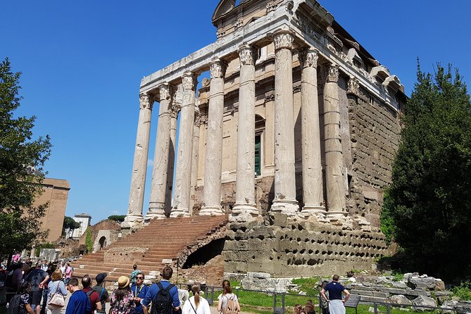Colosseum Arena Floor, Roman Forum and Palatine Hill Guided Tour - Pacing, walking, and the meeting point reality check