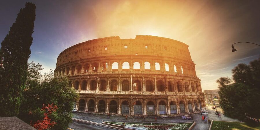 Colosseum Sunset Tour with Entry - Golden light and your 15-minute photo stop