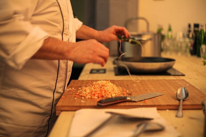 Cooking Art Brunelleschi - A 1200s tower cooking class steps from Brunelleschi