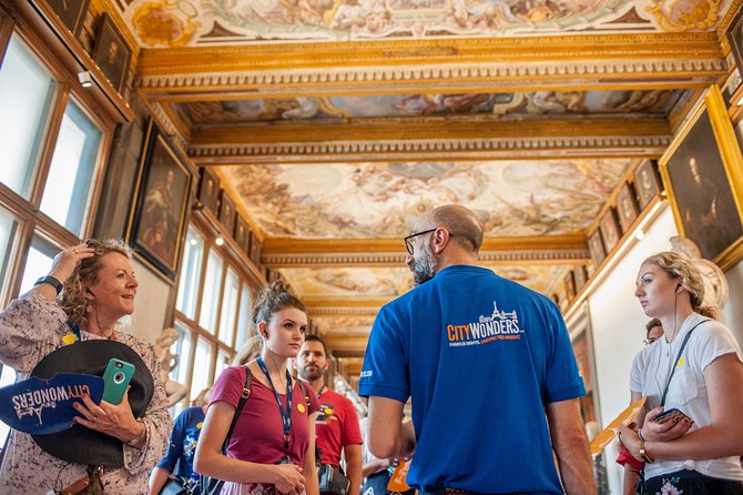 David & Accademia Guided Tour with Time Entry Ticket - Headsets and small-group pacing: hearing the guide in real conditions