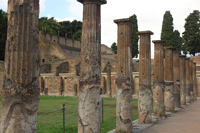 Day Trip of Pompeii, Herculaneum and Vesuvius from Naples - Price and value: what you are paying for, and what you still need to budget