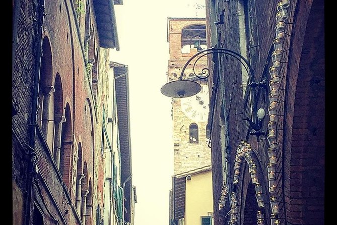 Discover Lucca’s Secrets on a Guided Walking Tour - Piazza Anfiteatro: The Roman Amphitheatre You Can Still Feel