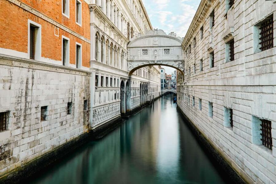 Doge’s Palace & St. Mark’s Basilica Tickets + Tour Options - Guided tour vs audioguide: choosing the right Venice pace