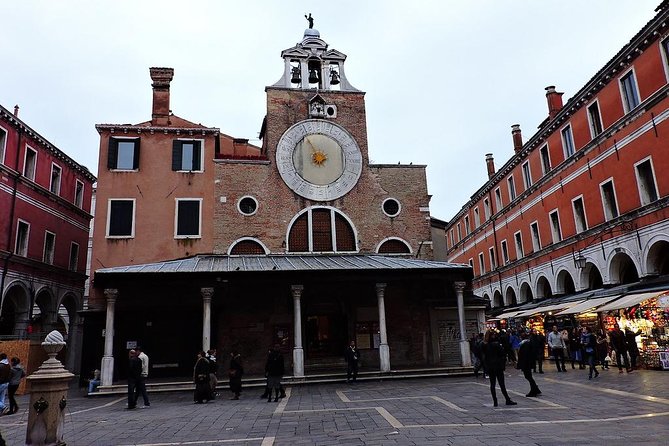 Eat, Drink and Repeat: Wine and Food Tasting Tour in Venice - A progressive Venice dinner with wine