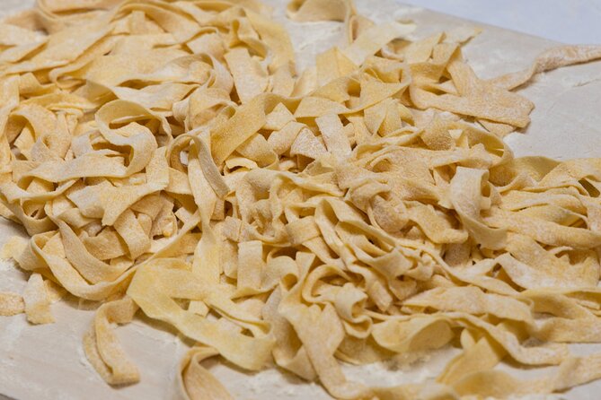 Enjoy Spritz and Pasta Making in Piazza Navona - Should you book this Spritz and Pasta class in Rome?