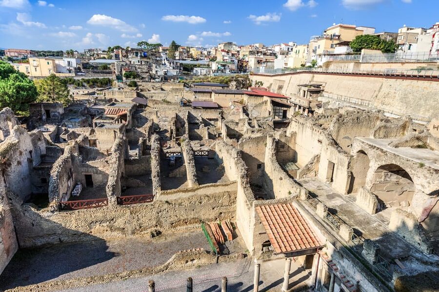 Ercolano: Herculaneum Entry Ticket with Optional Audio Guide - On-site facilities: keep expectations realistic