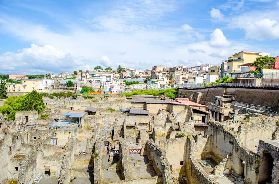 Ercolano: Herculaneum Entry Ticket with Optional Audio Guide - Comfort tips for shade, heat, and a smoother day on stone