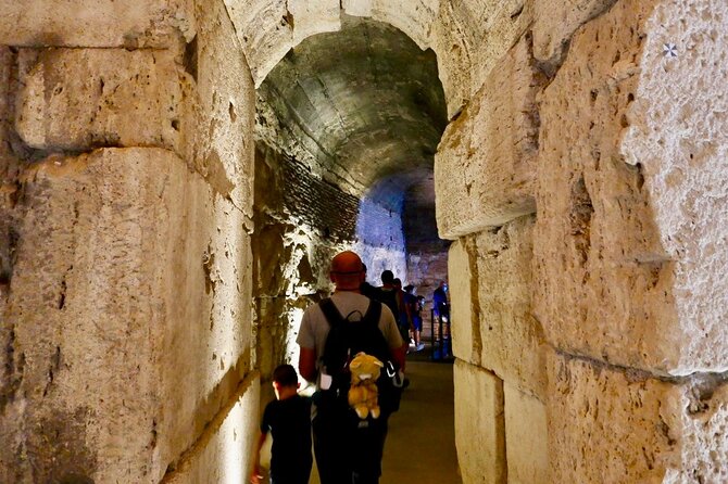 Expert Guided Tour of Colosseum Arena OR Underground, and Forum - Arch of Constantine: a quick highlight with big political meaning