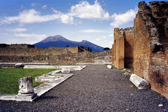 Explore Pompeii & Amalfi in One Day from Naples with Free Time - Should You Book This Pompeii and Amalfi Day Trip?