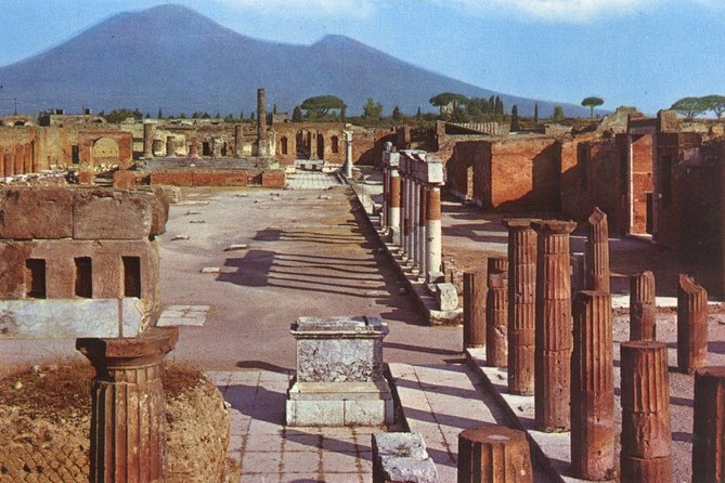 Explore Pompeii Half Day Highlights Tour with Pickup from Naples - Skip-the-Line Entry and Why It Changes the Day
