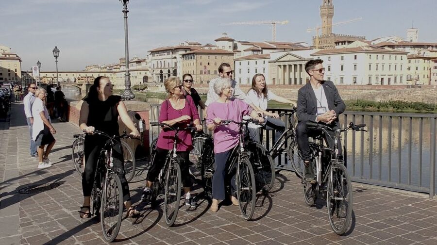 Florence: 2-Hour Guided Bike Tour - Palazzo Medici Riccardi: starting with the Medici heavyweight