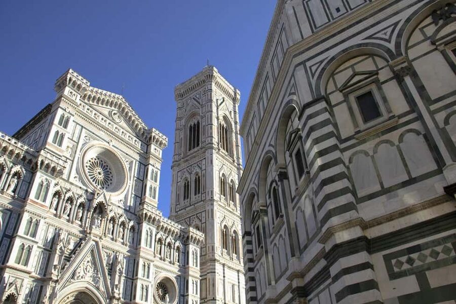 Florence: 4-Hour Accademia and Uffizi Galleries Guided Tour - Radios, small-group pacing, and why this feels easier in peak season