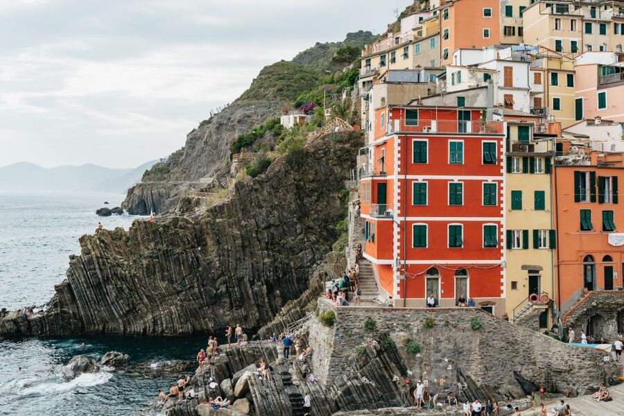Florence: Cinque Terre Day Trip with Optional Hike - Shoes, heat, and photo batteries: what to pack for a smooth day