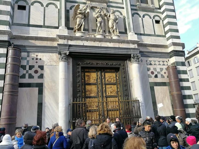 Florence: Duomo Area Tour and Brunelleschi Dome Climb Ticket - Stop 1: Panerai Boutique, then you’re off