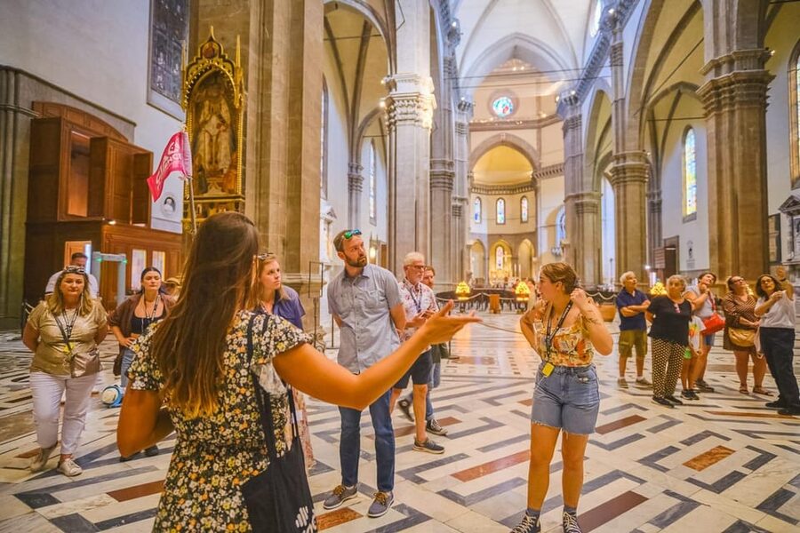 Florence: Duomo Cathedral Skip-the-Line Guided Tour - Inside the Cathedral: the naves, stained glass, and rosette you’ll notice faster