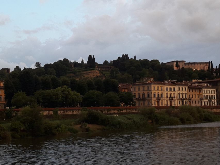 Florence: Eco-Friendly Golf Cart City Tour with Audio Guide - Ognissanti district walls and traditions: facts that make the streets feel lived-in