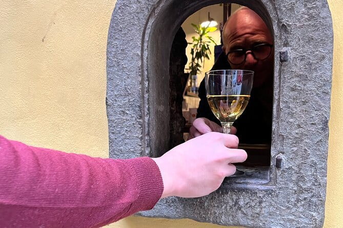 Florence Evening Food Tour with Florentine Steak & Tuscan Wine - Ponte Vecchio and crossing into Oltrarno