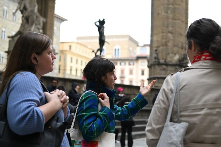 Florence: Guided Tour of Medici Family Secrets and Chapels - Getting in on time: the timed tickets and 15-minute rule