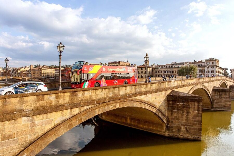 Florence: Hop-on Hop-off Bus Tour: 24, 48 or 72-Hour Ticket - The best stops to target: viewpoints and the Arno