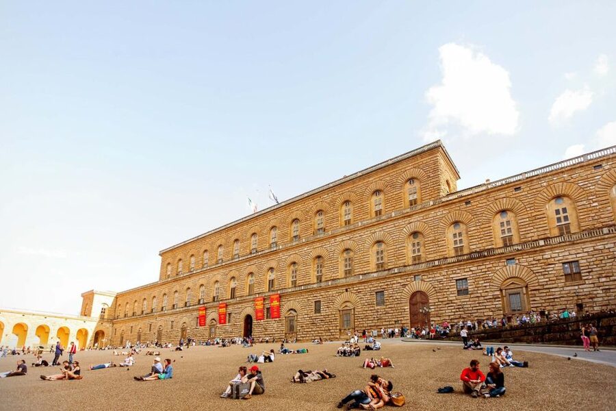 Florence: Hop-on Hop-off Bus Tour: 24, 48 or 72-Hour Ticket - Wheelchair access and family fit, without stress