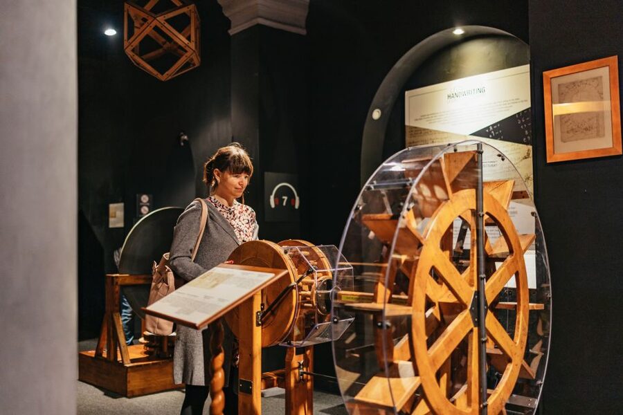 Florence: Leonardo Interactive Museum Entry Ticket - Leonardo’s Codex Machines, right near Accademia and the Duomo