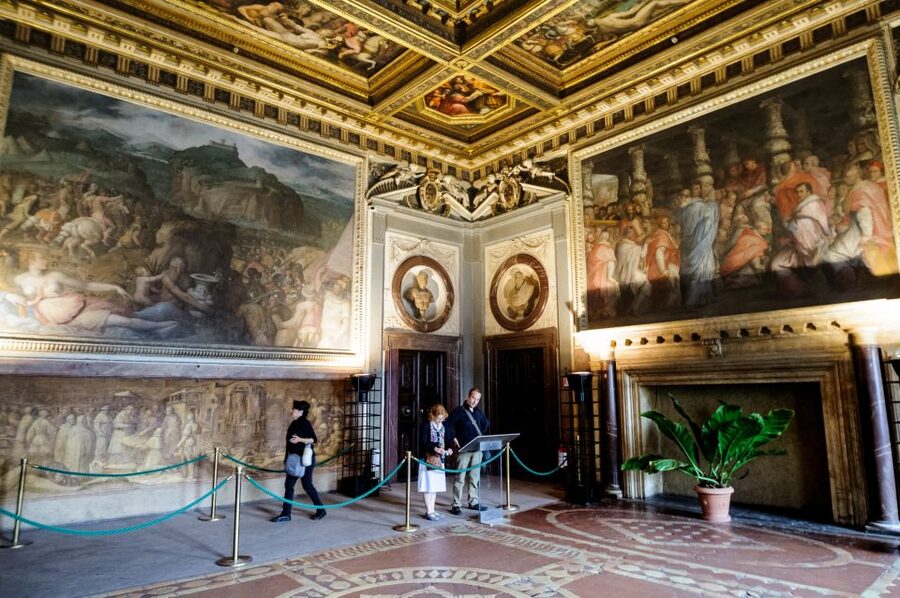 Florence: Palazzo Vecchio Entrance Ticket & Audioguide - Palazzo Vecchio in Florence: where civic power became a Medici palace
